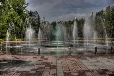Beijing Institute of Technology - Fountains (retocada)_resized.jpg