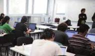 Alumnes de l'EPSC a classe de programació