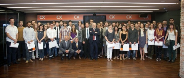 Foto de grup dels becats per CatalunyaCaixa