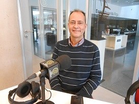 Radio Castelldefels entrevista a David García Vizcaino (professor de l'EETAC) pel contacte amb la ISS